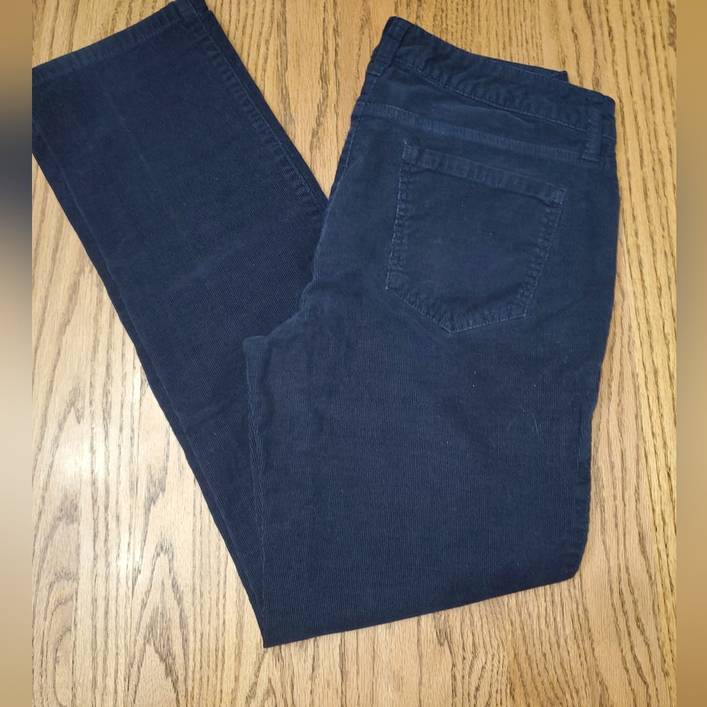Tommy Hilfiger size 8 dark blue corduroy pants with stretch